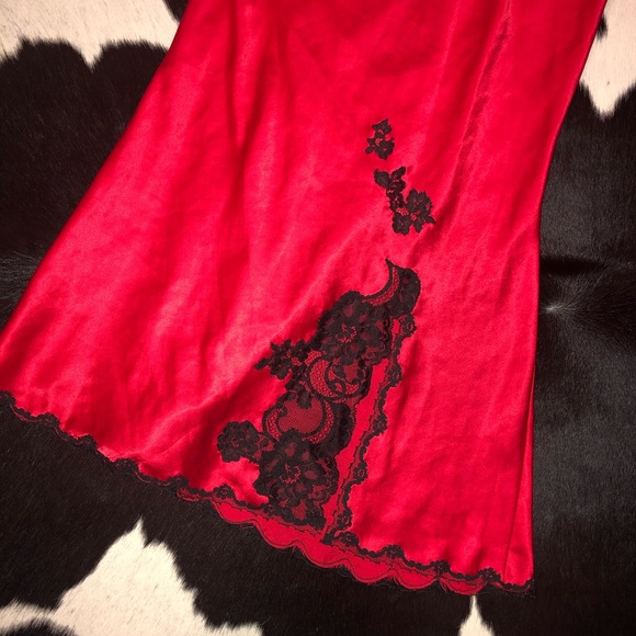 Vintage Y2K Victoria’s Secret red satin low back slip dress - Picture 8 of 10